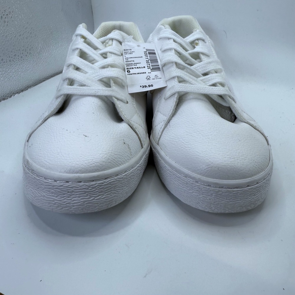 The Children's Place Sneakers White Casual Everyday Shoes Size 6 - Picture 5 of 16